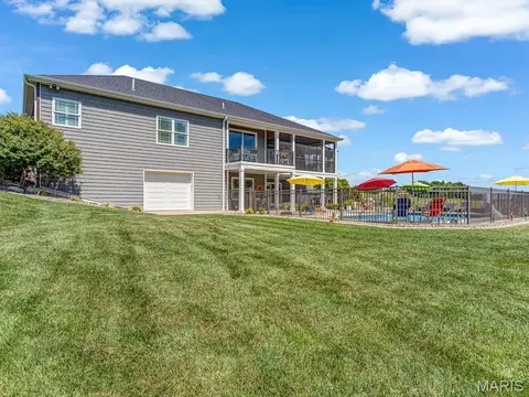 Exterior - 600 Covington Dr, Waterloo, IL 62298 photo 11 of 15