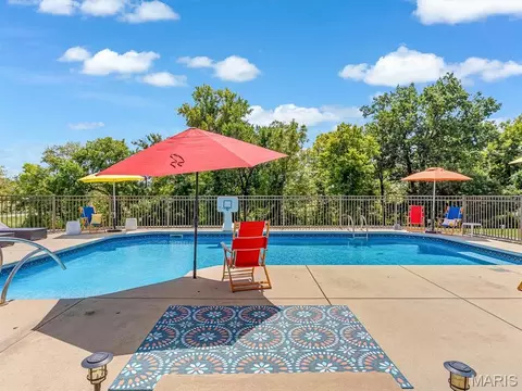 Exterior - 600 Covington Dr, Waterloo, IL 62298 photo 7 of 15