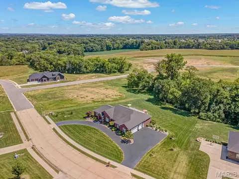 View/Area - 600 Covington Dr, Waterloo, IL 62298 photo 4 of 6