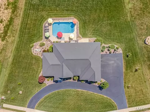View/Area - 600 Covington Dr, Waterloo, IL 62298 photo 5 of 6