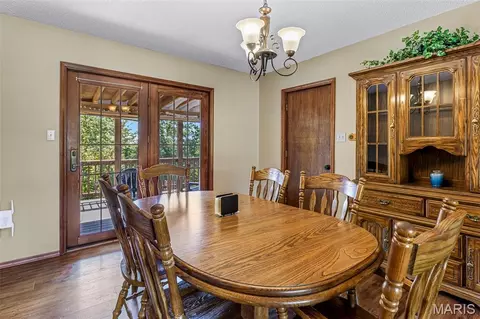 Dining - 1559 Saddle Dr, Festus, MO 63028 photo 2 of 3