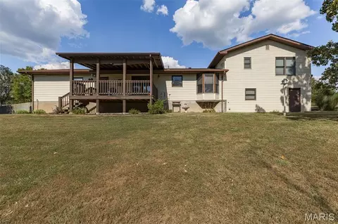 Exterior - 1559 Saddle Dr, Festus, MO 63028 photo 7 of 10