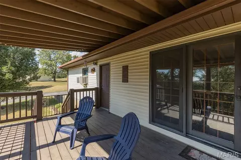 Exterior - 1559 Saddle Dr, Festus, MO 63028 photo 9 of 10