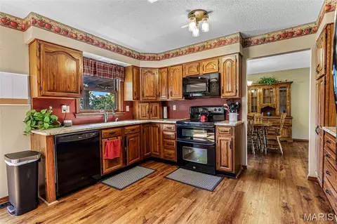 Kitchen - 1559 Saddle Dr, Festus, MO 63028 photo 1 of 5