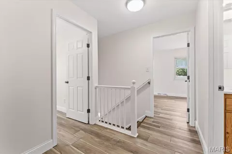 Entry Way - 1319 Springfield Dr, Belleville, IL 62221 photo 1 of 1