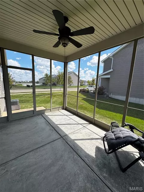 Exterior - 401 Copperfield Ct, Saint Charles, MO 63301 photo 2 of 7