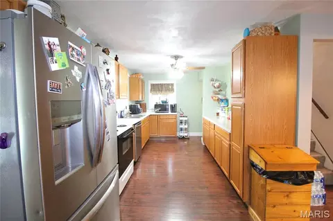 Kitchen - 822 Sparta St, Saint Libory, IL 62282 photo 2 of 2