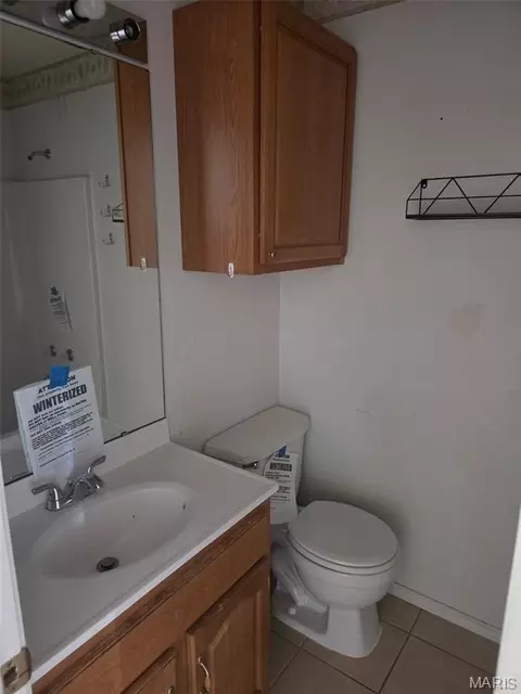 Bath - 97 Concord Dr, Marshfield, MO 65706 photo 2 of 2