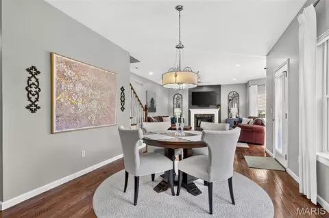 Dining - 522 Ironwood Dr, O'fallon, MO 63368 photo 7 of 8