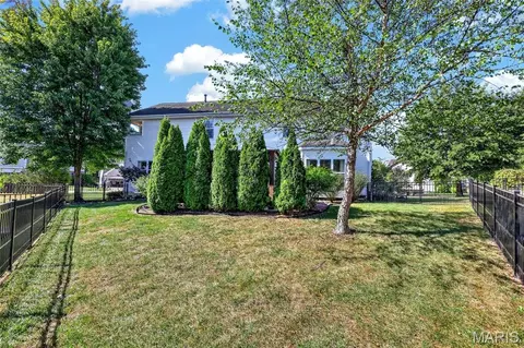 Exterior - 522 Ironwood Dr, O'fallon, MO 63368 photo 7 of 10