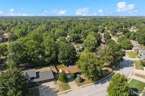 View/Area - 1027 Shadow Ridge Xing, O'fallon, IL 62269 photo 1 of 2