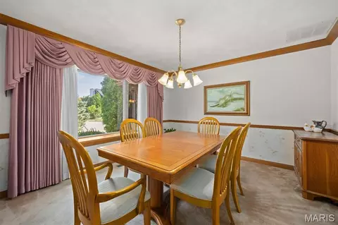 Dining - 1027 Shadow Ridge Xing, O'fallon, IL 62269 photo 1 of 5