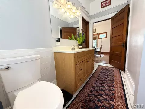 Bath - 409 E Salling St, Perry, MO 63462 photo 2 of 2