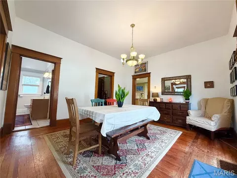 Dining - 409 E Salling St, Perry, MO 63462 photo 1 of 3