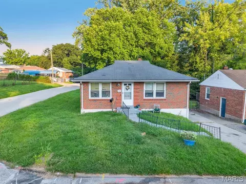 4610 Seattle St, Saint Louis, MO 63121