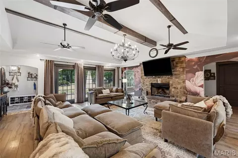 Living - 6020 Lafayette Dr, Weldon Spring, MO 63304 photo 4 of 5