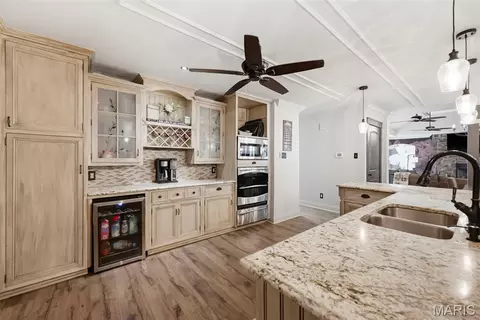 Kitchen - 6020 Lafayette Dr, Weldon Spring, MO 63304 photo 10 of 11