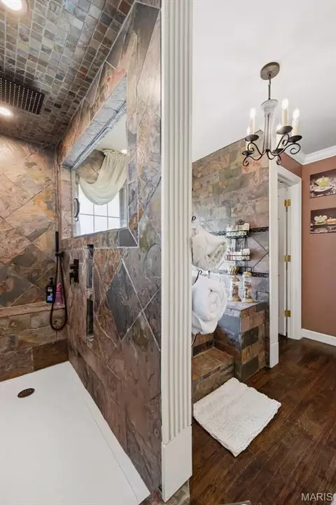 Bath - 6020 Lafayette Dr, Weldon Spring, MO 63304 photo 5 of 9