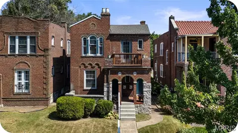 4533 Flad Ave, Saint Louis, MO 63110