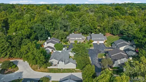 View/Area - 718 Turtle Cv, Ballwin, MO 63011 photo 2 of 3