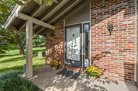 Exterior - 718 Turtle Cv, Ballwin, MO 63011 photo 2 of 7