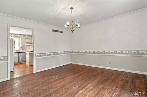 Dining - 2073 Willow Leaf Dr, Frontenac, MO 63131 photo 1 of 1