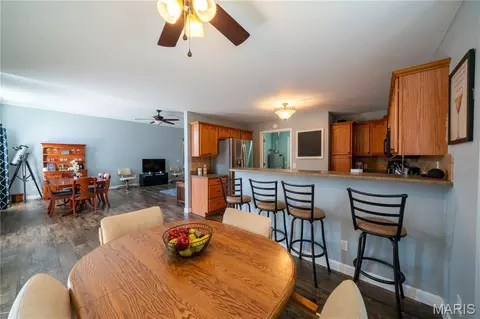 Dining - 830 S Central St, Centralia, MO 65240 photo 2 of 2