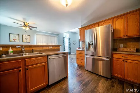 Kitchen - 830 S Central St, Centralia, MO 65240 photo 4 of 4