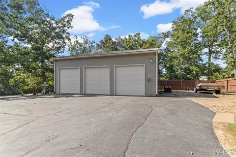 Exterior - 1466 Neff Rd, Saint Clair, MO 63077 photo 5 of 9