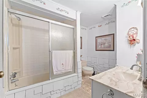 Bath - 1466 Neff Rd, Saint Clair, MO 63077 photo 3 of 3