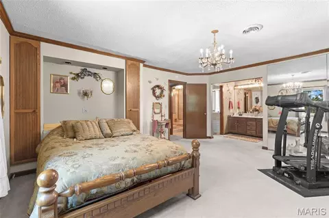 Bedroom - 1466 Neff Rd, Saint Clair, MO 63077 photo 2 of 6