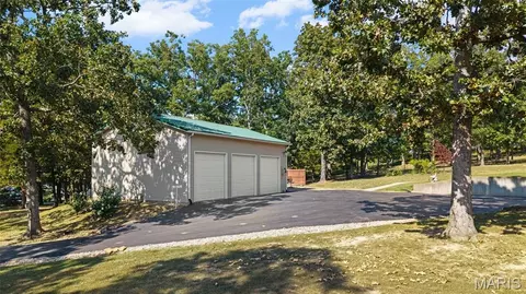 Exterior - 1466 Neff Rd, Saint Clair, MO 63077 photo 6 of 9