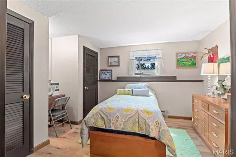 Bedroom - 1466 Neff Rd, Saint Clair, MO 63077 photo 4 of 6