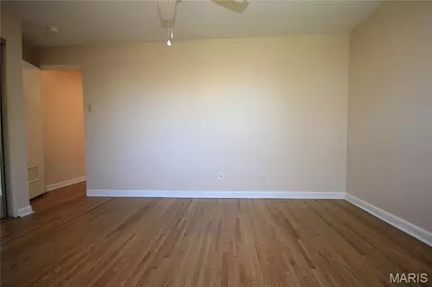 Bedroom - 35 Tower Hill Ct, Olivette, MO 63132 photo 4 of 12