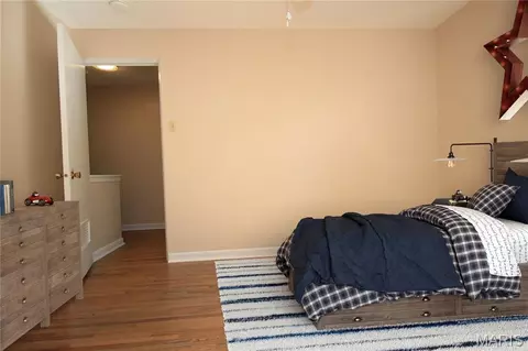 Bedroom - 35 Tower Hill Ct, Olivette, MO 63132 photo 9 of 12