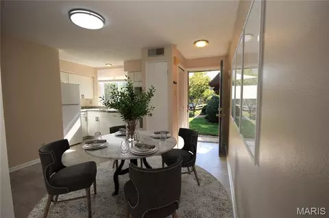 Dining - 35 Tower Hill Ct, Olivette, MO 63132 photo 1 of 3