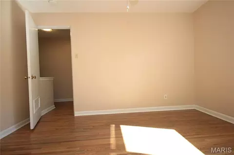 Bedroom - 35 Tower Hill Ct, Olivette, MO 63132 photo 10 of 12