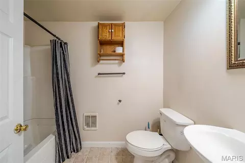 Bath - 345 E Springfield Ave, Saint Clair, MO 63077 photo 2 of 2