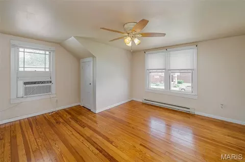 Bedroom - 345 E Springfield Ave, Saint Clair, MO 63077 photo 5 of 7