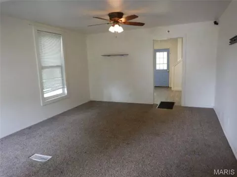 Living - 412 1st St, Mokane, MO 65059 photo 2 of 3