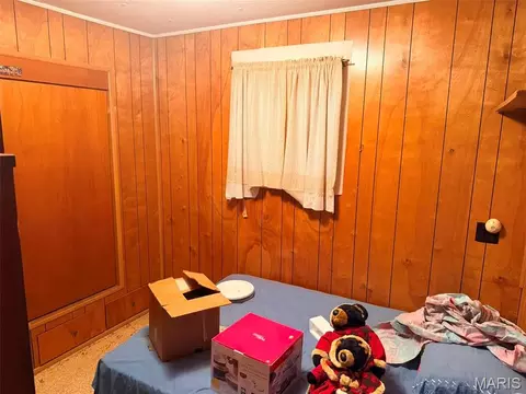 Bedroom - 619 E Bims Rd, Brussels, IL 62013 photo 1 of 1