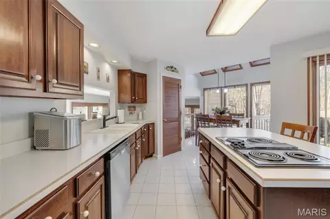 Kitchen - 1884 Morgan Rd, Barnhart, MO 63012 photo 4 of 5