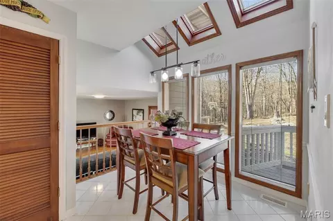Dining - 1884 Morgan Rd, Barnhart, MO 63012 photo 3 of 3
