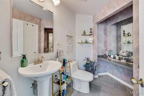 Bath - 1884 Morgan Rd, Barnhart, MO 63012 photo 4 of 4