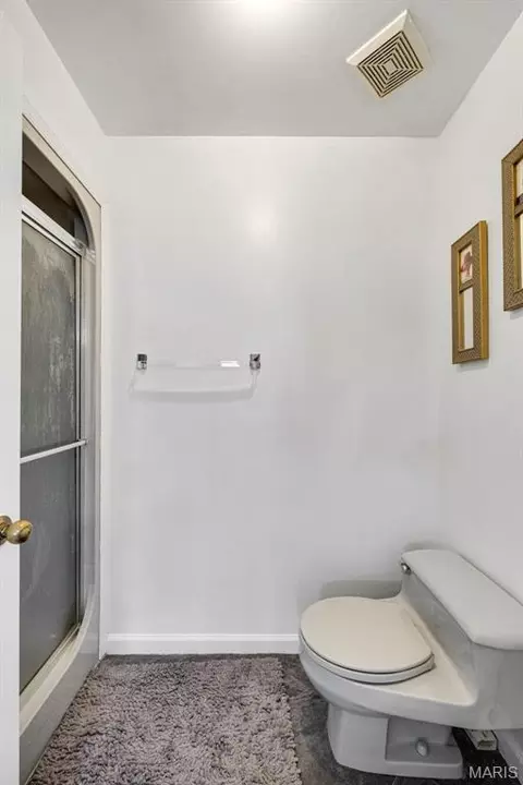 Bath - 1884 Morgan Rd, Barnhart, MO 63012 photo 2 of 4