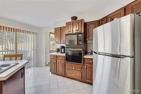 Kitchen - 1884 Morgan Rd, Barnhart, MO 63012 photo 3 of 5