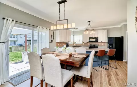 Dining - 233 Spring Borough Dr, O'fallon, MO 63368 photo 1 of 2