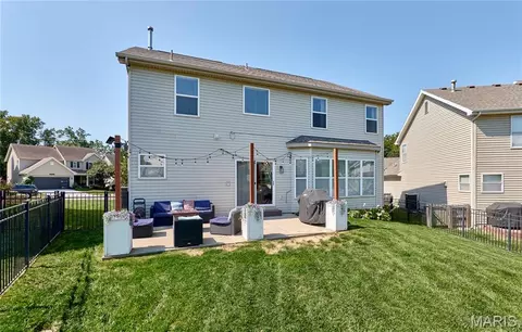 Exterior - 233 Spring Borough Dr, O'fallon, MO 63368 photo 11 of 11