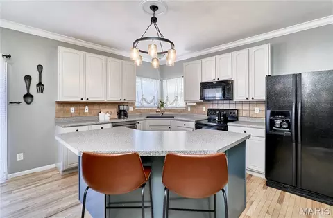 Kitchen - 233 Spring Borough Dr, O'fallon, MO 63368 photo 1 of 4