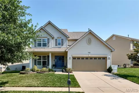 Exterior - 233 Spring Borough Dr, O'fallon, MO 63368 photo 3 of 11